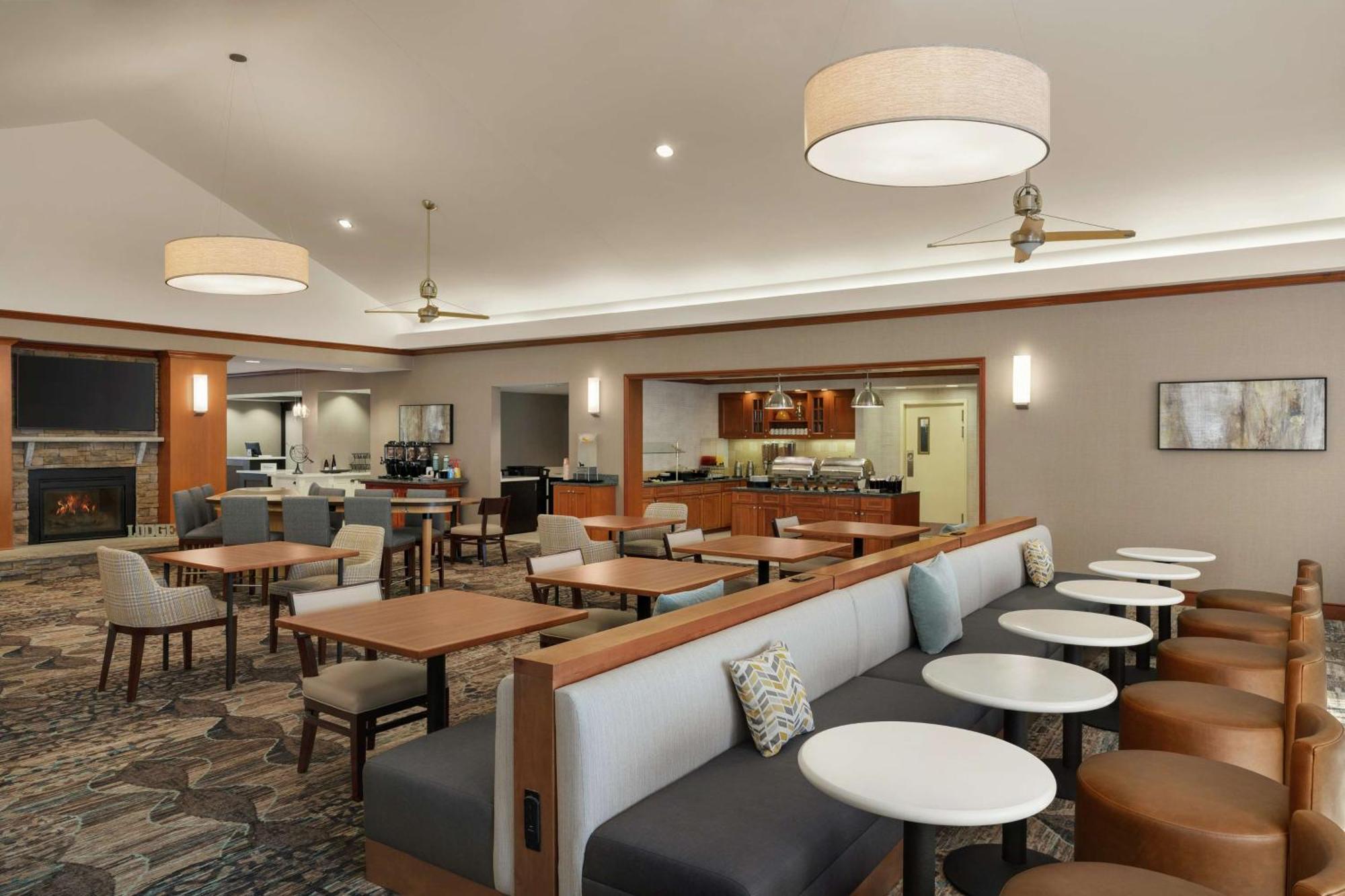Homewood Suites By Hilton Allentown-Bethlehem Airport Экстерьер фото